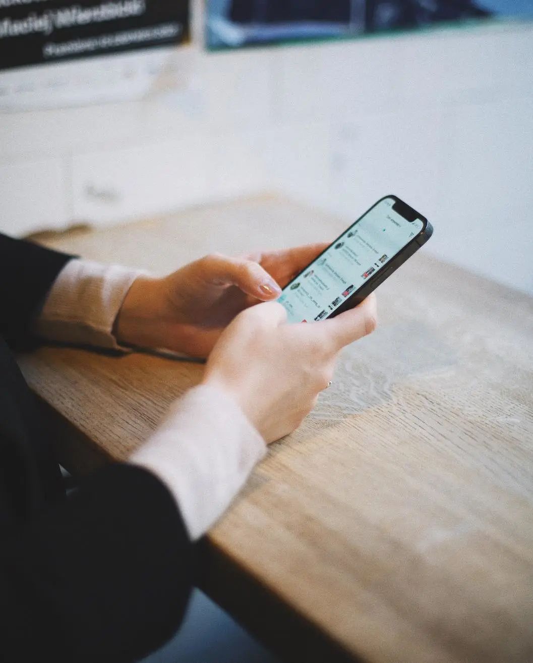 iPhone 15将在更多国家推eSIM版，“新人”iSIM都已登场（ios15正式版推送时间是几点到几点）