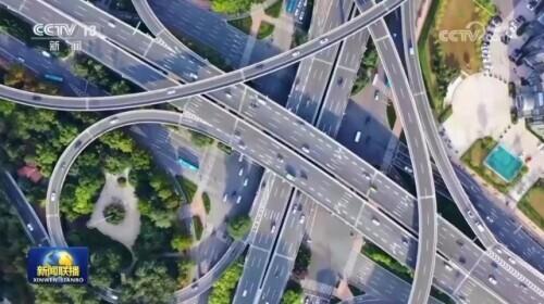 我国新能源汽车带动多产业快速发展（中国新能源汽车产业的发展现状）