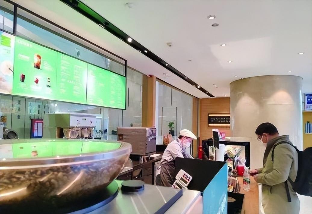 3年轻人20万开店日营业额仅79元，终于看到正常的创业案例了（20万开店创业项目）