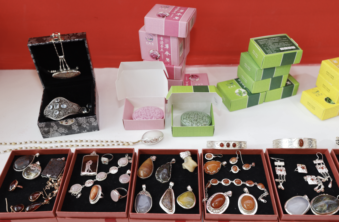 各位战友！想创业不知道从哪儿入手，这里找答案（想创业去哪里找资金）