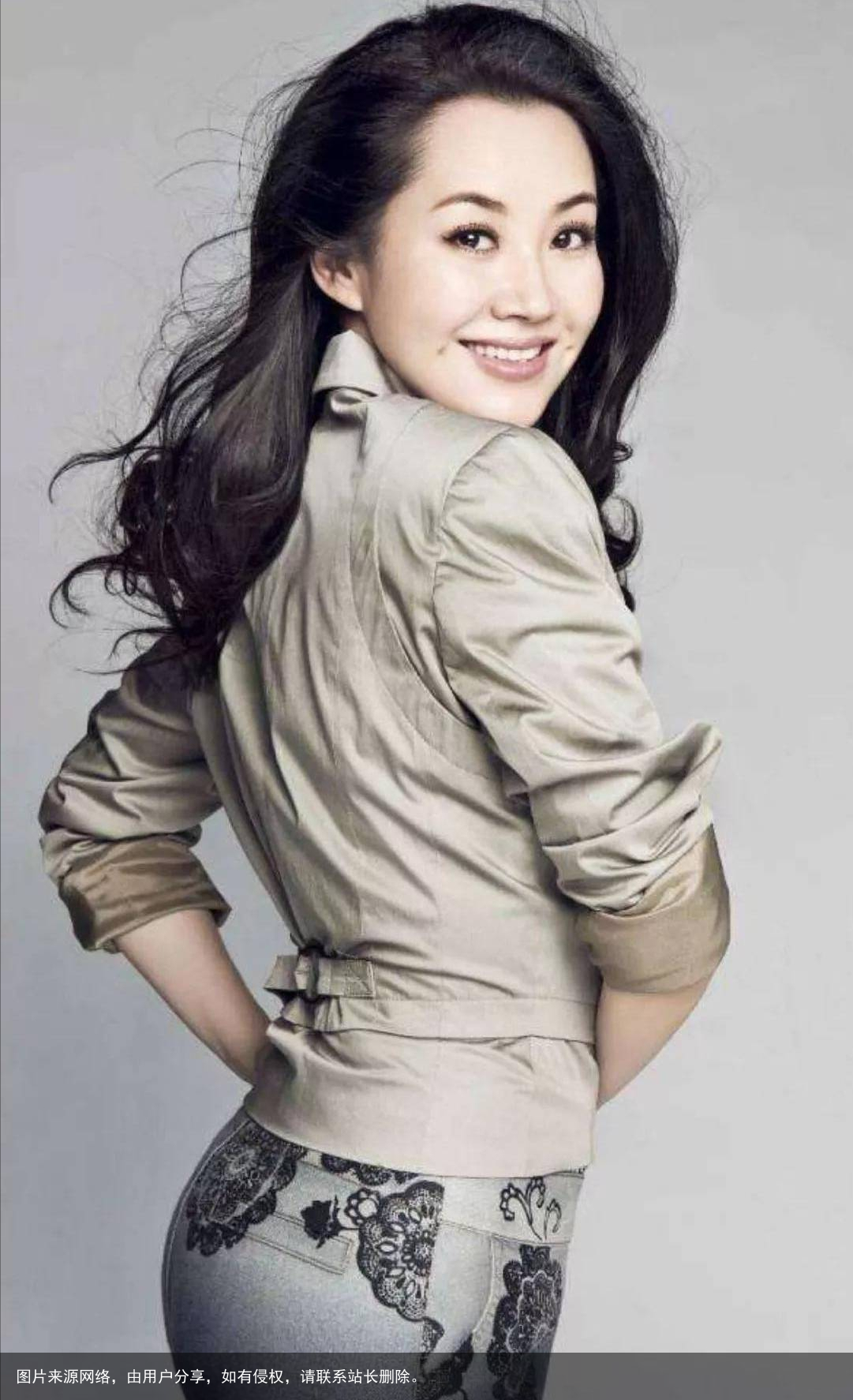 最有魅力的女神，性感尤物许晴那些年的情史，和华晨宇做灵魂伴侣