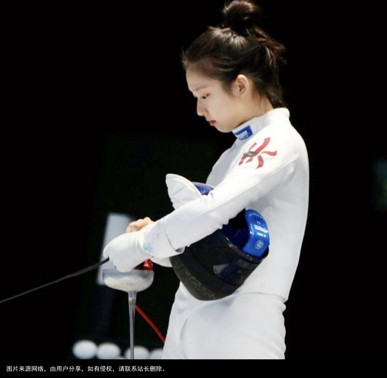 奥运击剑选手撞脸林志玲，白皙长腿太吸睛，身材不输专业超模