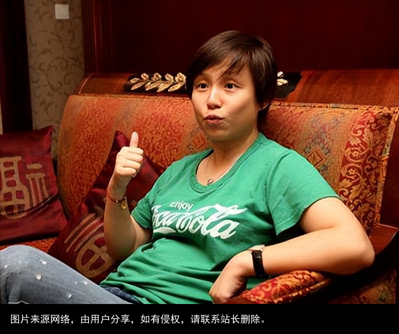 龙丹妮：与何炅是同学，预言肖战不会红，向陈楚生索赔2700万