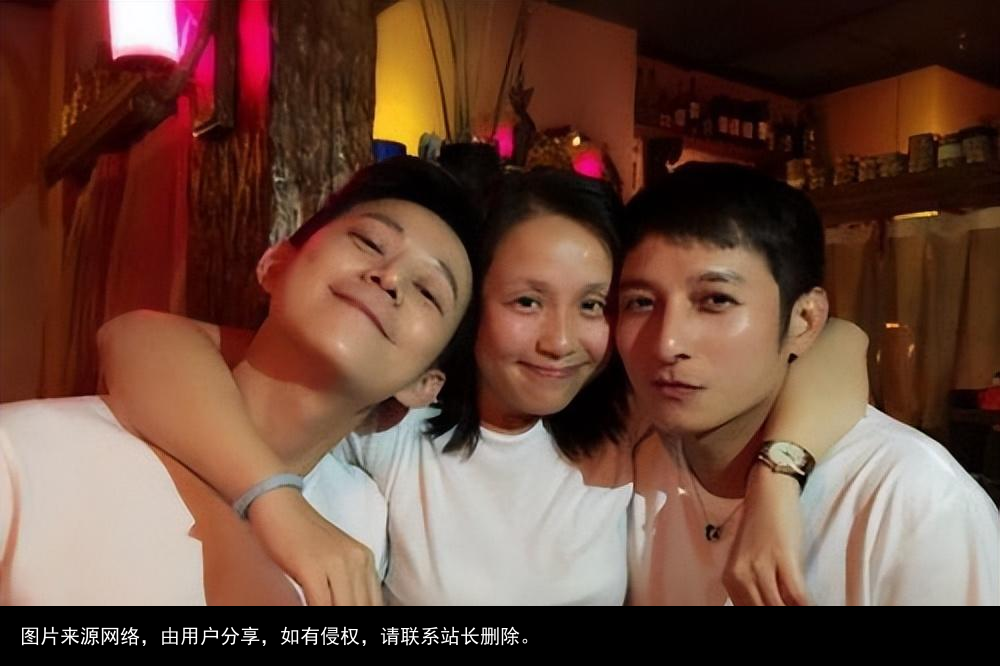 龙丹妮：与何炅是同学，预言肖战不会红，向陈楚生索赔2700万