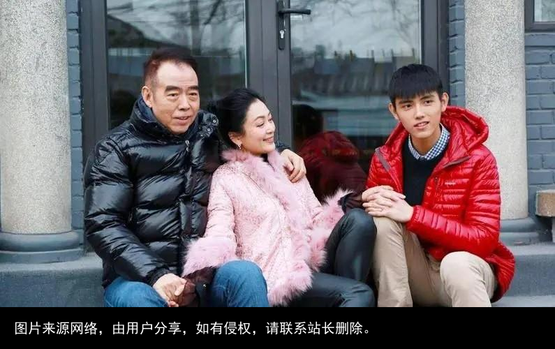 有钱变坏、出了名就抛弃原配，这四个导演一个比一个道貌岸然