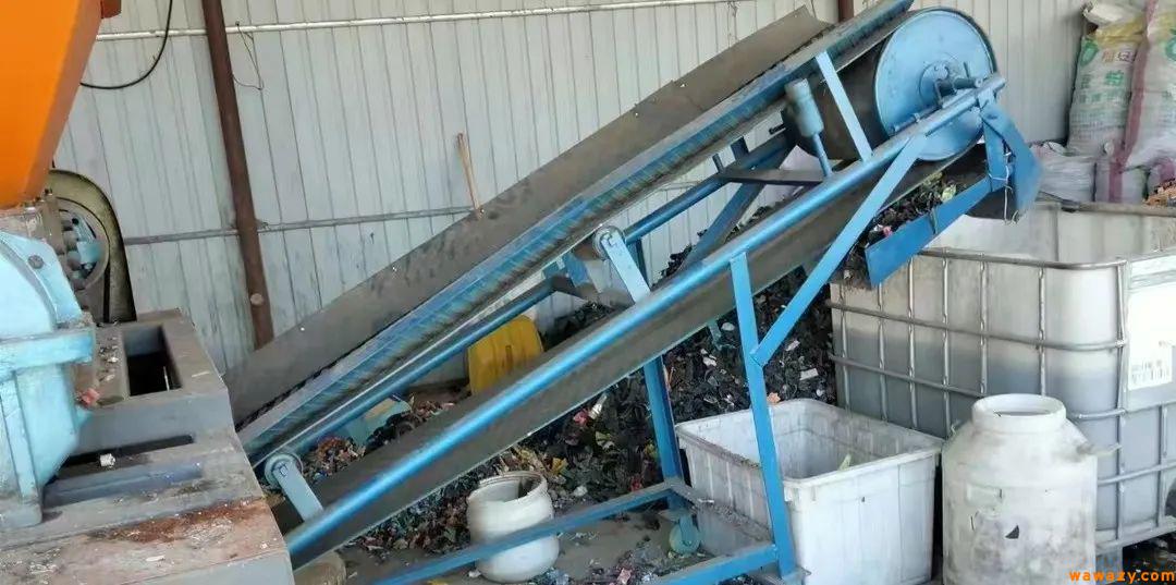 中年人靠这个小商机，1天也能挣1000多，没技术门槛。