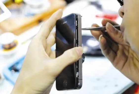 电脑手机维修店的利润有多大啊(手机维修行业水有多深?)