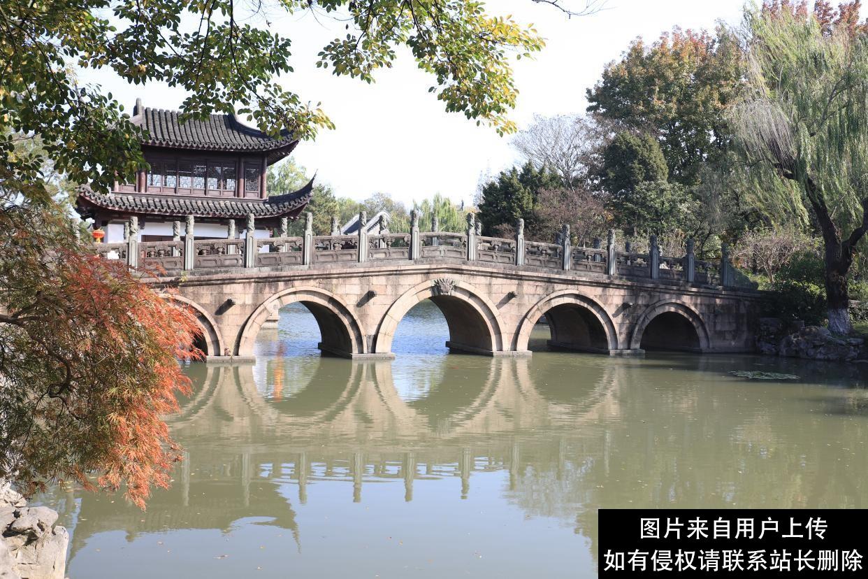 红楼梦中的青浦大观园，是一个红楼文化的参观和游览之地