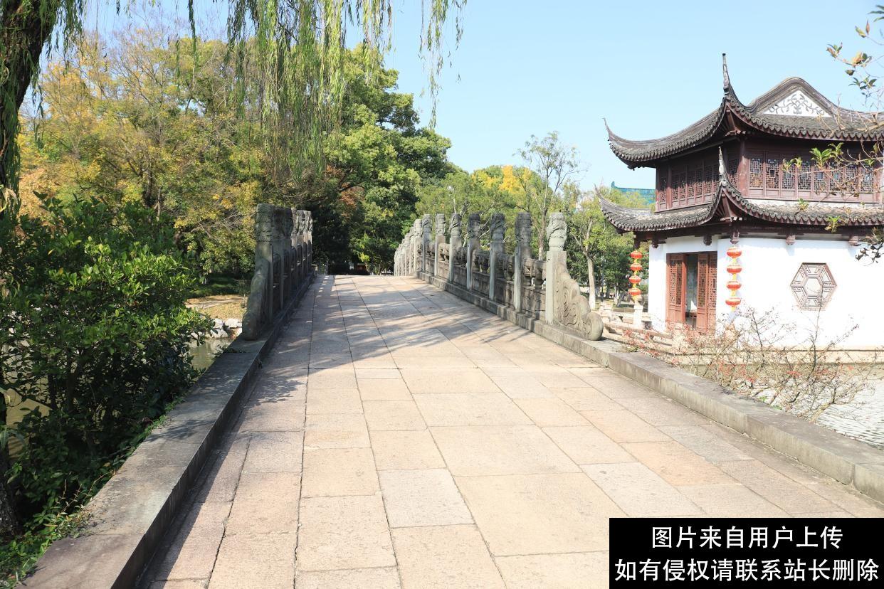 红楼梦中的青浦大观园，是一个红楼文化的参观和游览之地