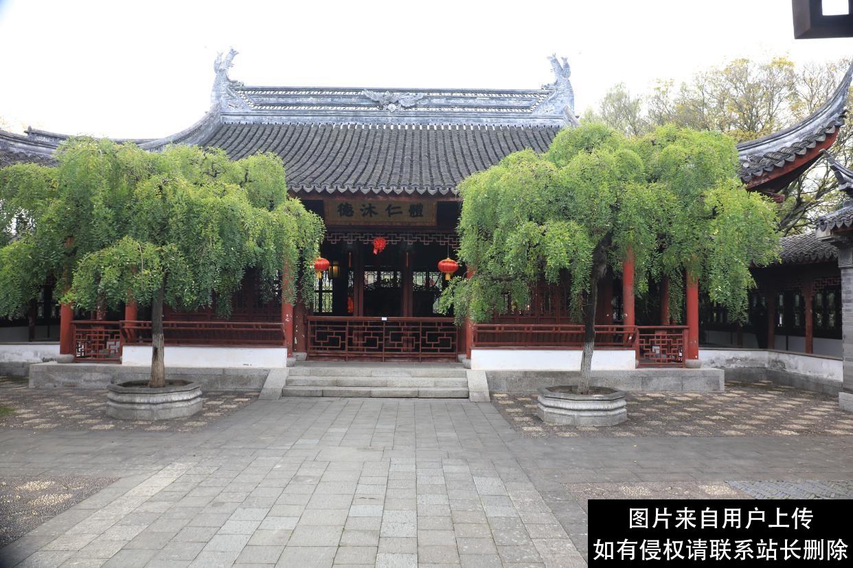 红楼梦中的青浦大观园，是一个红楼文化的参观和游览之地