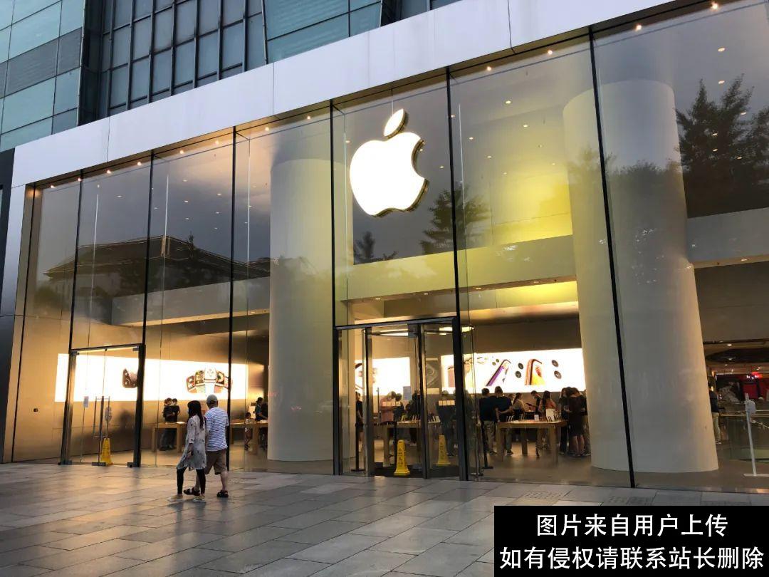 iPhone降价700元促销，三星财报暴雷，全球智能手机至暗时刻