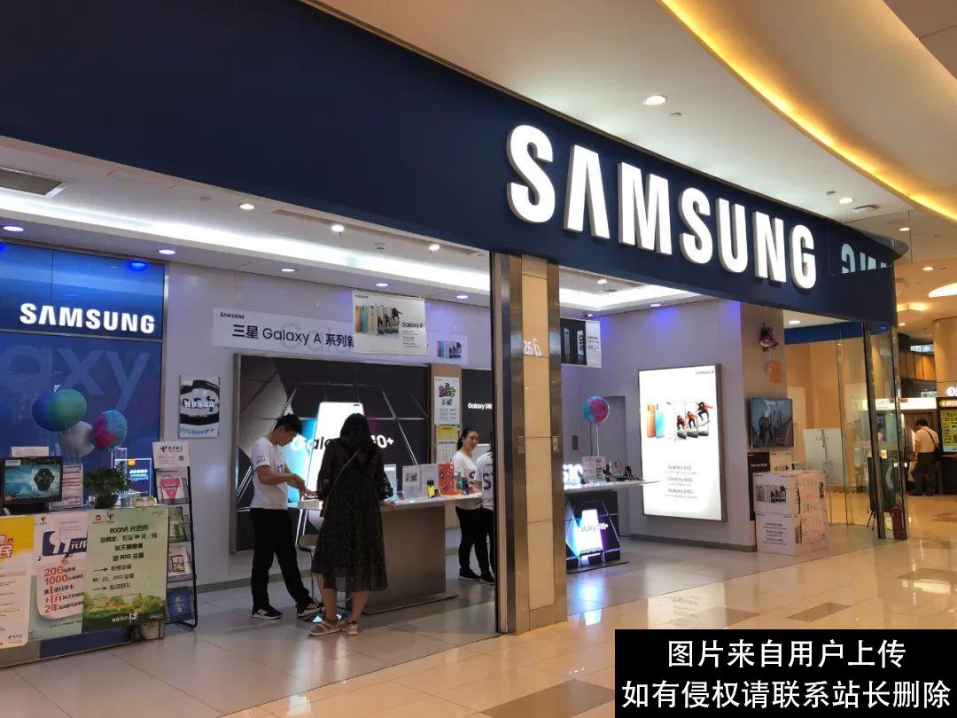 iPhone降价700元促销，三星财报暴雷，全球智能手机至暗时刻