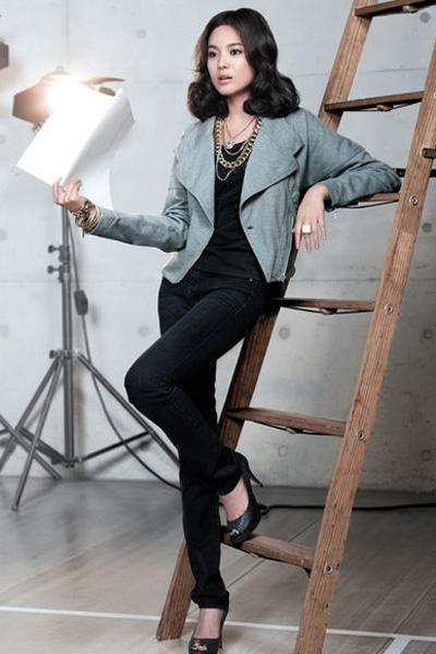 明星真实身高惊呆你！ 何炅1.67米郭敬明1.47米