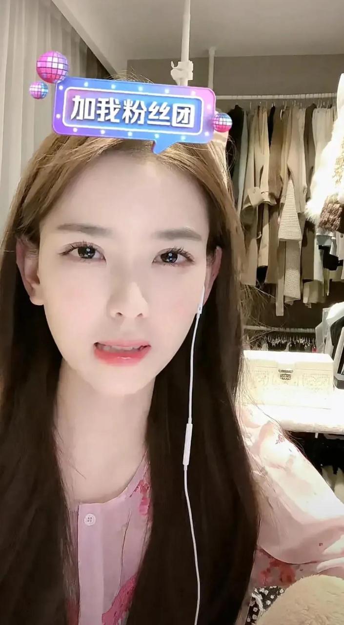 孙一宁近照很漂亮，却被指一边装清纯一边享受王思聪的红利还骂人-孙一宁个人资料网红