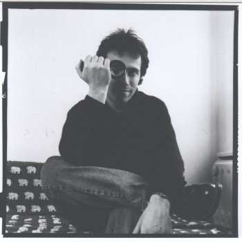 这个上帝真的是混蛋到家了，竟然逼得自己的女儿离家反抗自己（混蛋天神）