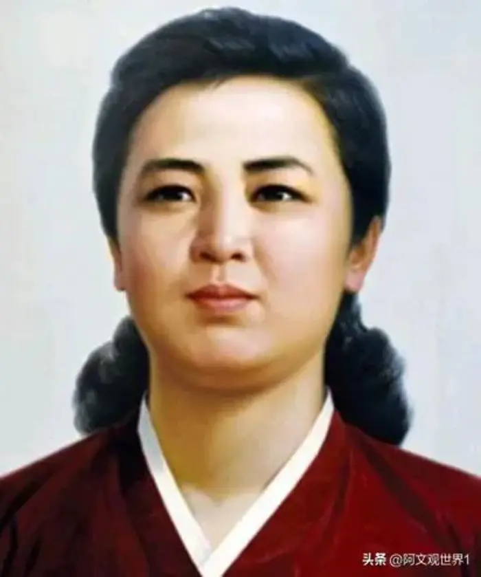 金家三代，金家三代人的爱情：爷爷2次娶妻，父亲5段婚姻，金正恩夫妻恩爱