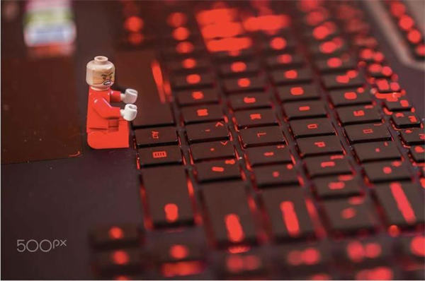 40岁大龄程序员的坎坷站长人生路——从偏远小山村到一线大都市的IT人生