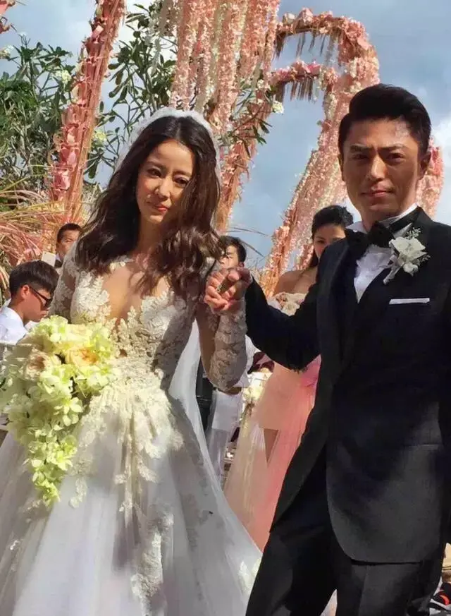 林心如霍建华近期消息，林心如离婚已经定局，霍建华长文道出内幕！