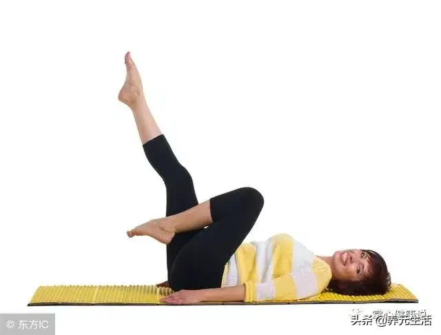 拍打拉筋疗法害人不浅，6种最常用的拍打拉筋自愈法