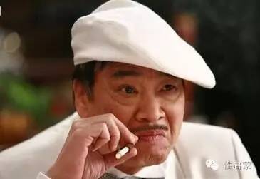 吴孟达老婆侯珊燕几岁结婚的，吴孟达老婆侯珊燕资料及照片 吴孟达有几个老婆