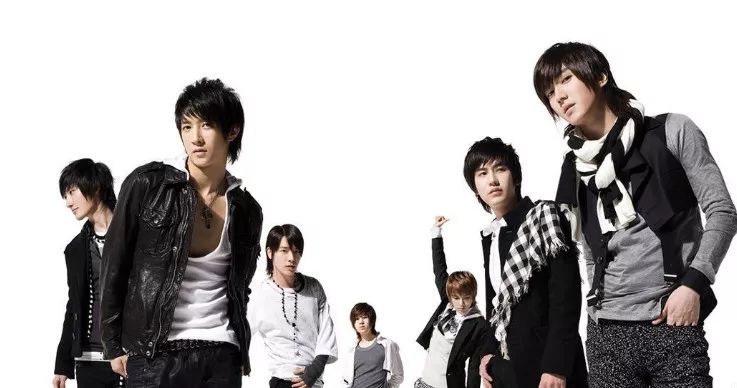 90后喜欢的韩国组合歌手，90后逃不过的两大韩国男团：东方神起Super Junior