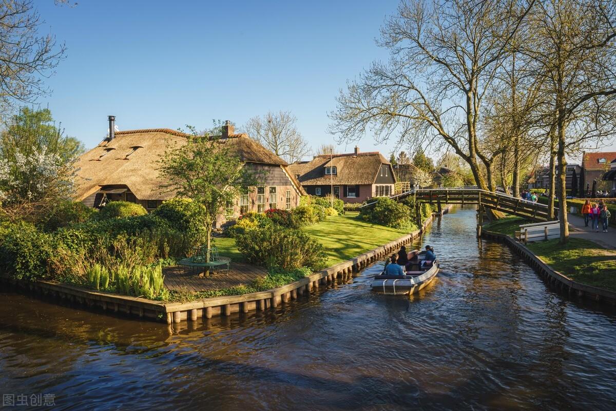 世界十大最美小镇排名，世界上最美的10大小镇，每一个都让人流连忘返，你最想去哪一个