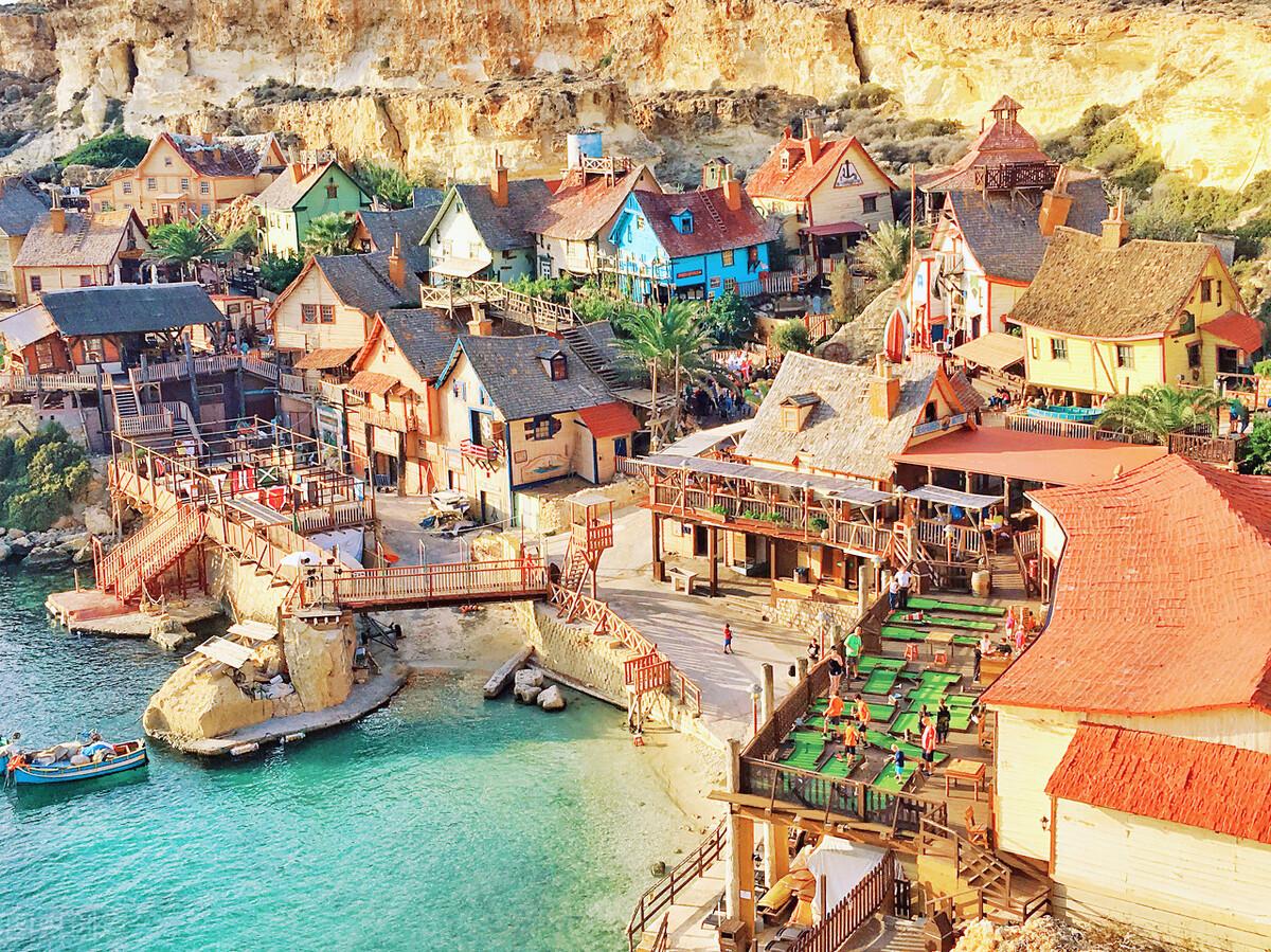 世界十大最美小镇排名，世界上最美的10大小镇，每一个都让人流连忘返，你最想去哪一个