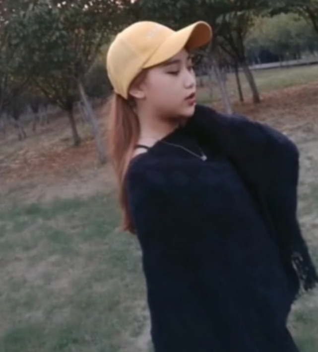 凉山抖音网红孟阳视频，网红凉山孟阳彻底翻车，知情人曝光其身份，难怪私下穿名牌开豪车