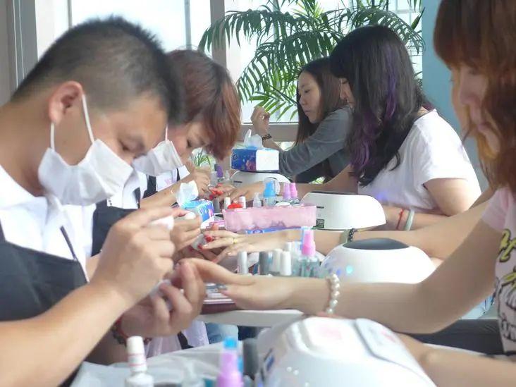 没人做的行业叫什么，没人愿意做却很暴利，5个生意，轻松门槛低，想挣钱的别错过