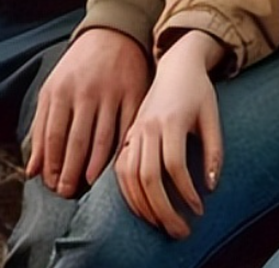 为什么AI绘画软件画不好手指？