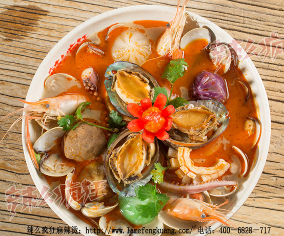 麻辣烫加盟10大品牌有哪些，麻辣烫品牌加盟哪家强？辣么疯狂麻辣烫 让你赚取更多的利益