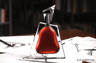 世界建筑大师设计Richard Hennessy艺术酒瓶 打造稀有的传世巨作